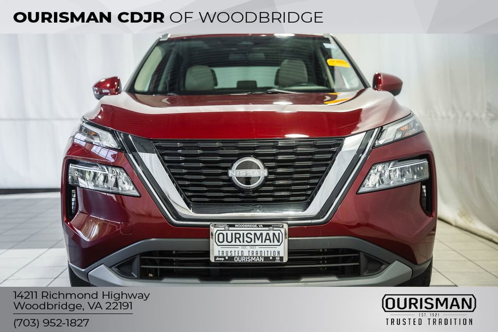 Used 2023 Nissan Rogue SV w/ SV Premium B Package AWD/4WD image 2