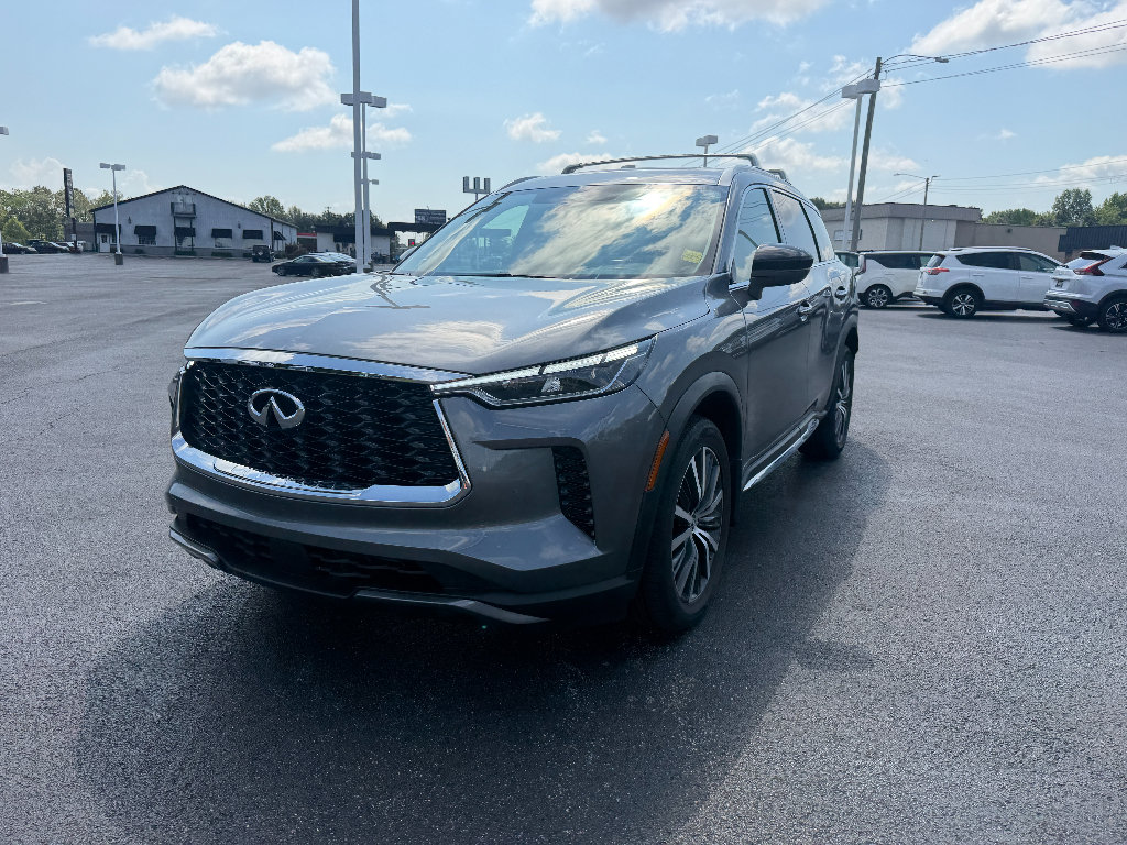 Used 2025 INFINITI QX60 Sensory AWD/4WD image 3