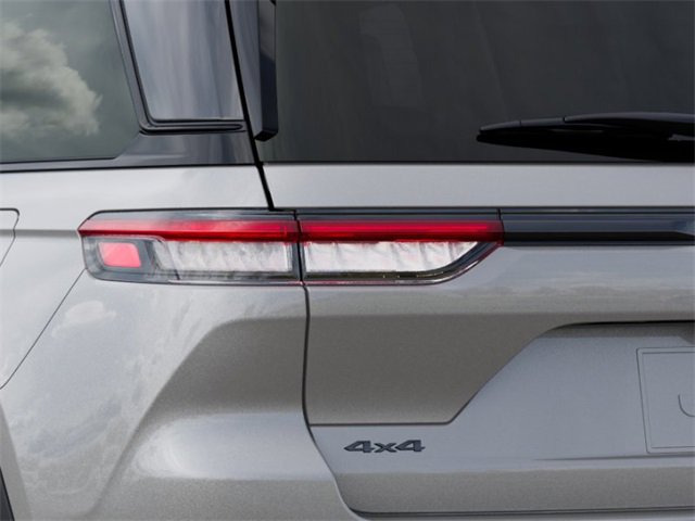 New 2025 Jeep Grand Cherokee Limited image 9