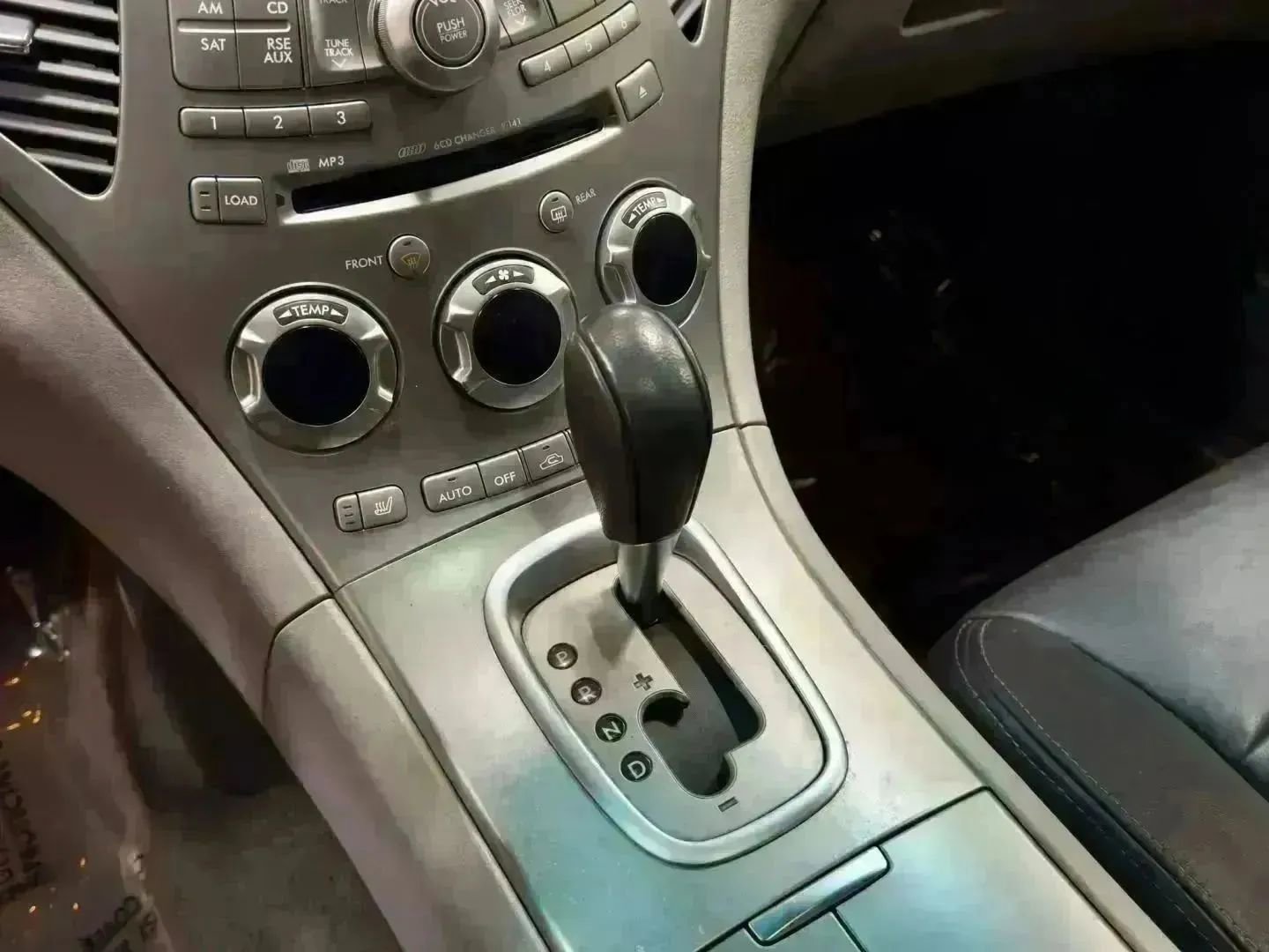 Used 2008 Subaru Tribeca Limited image 26