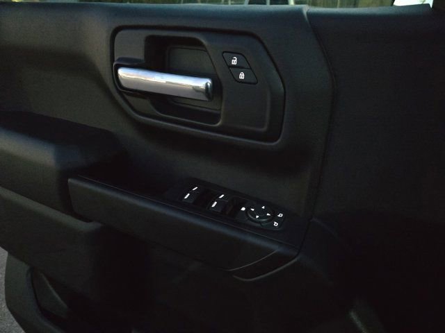 Used 2023 Chevrolet Silverado 1500 Custom image 23