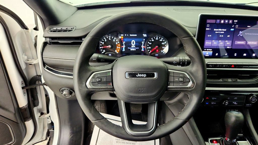 Used 2024 Jeep Compass Latitude w/ Altitude Special Edition AWD/4WD image 11