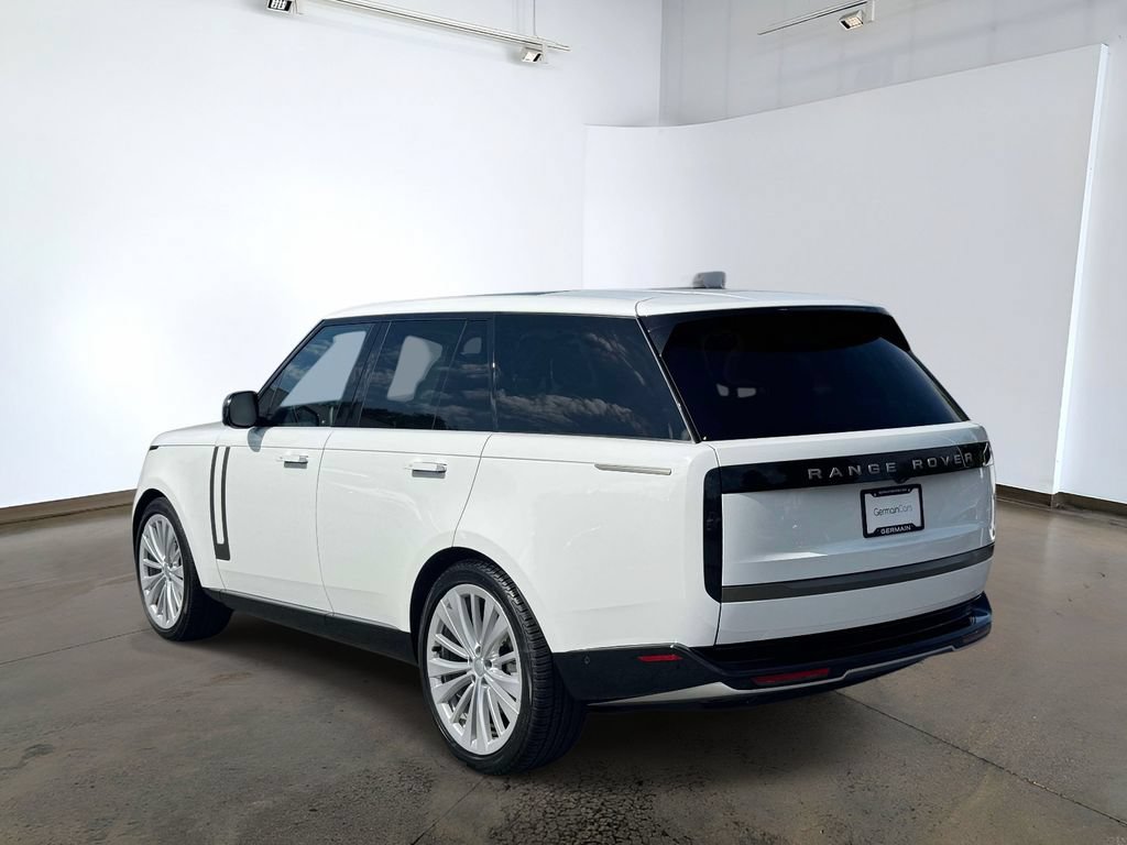Certified 2025 Land Rover Range Rover SE AWD/4WD image 2