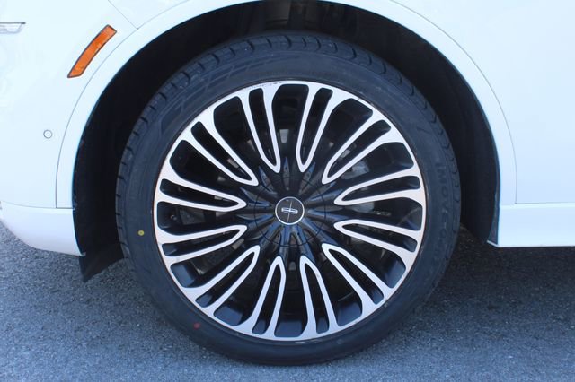 Used 2021 Lincoln Aviator Black Label w/ Dynamic Handling Package AWD/4WD image 35