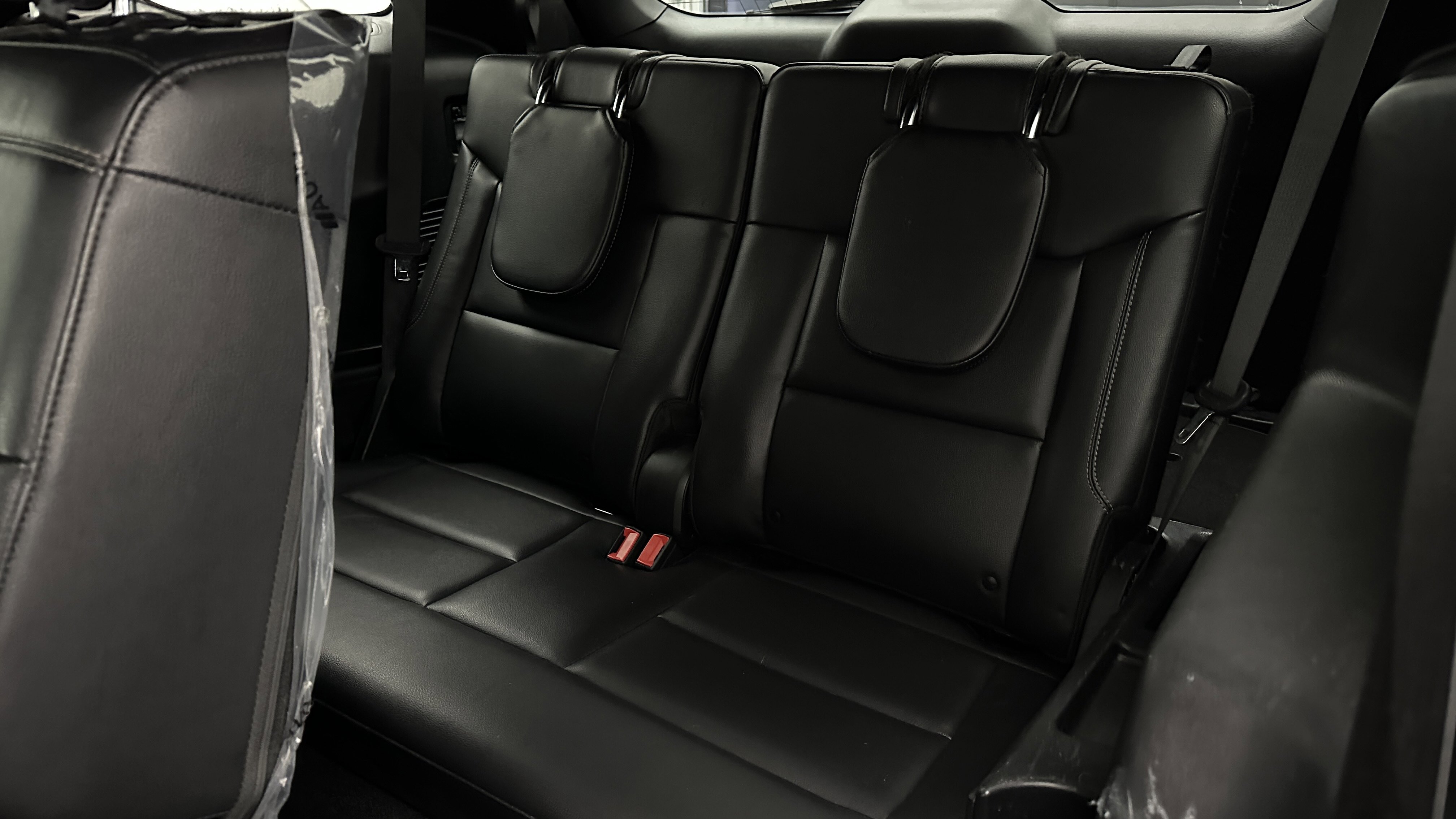 Used 2020 Ford Explorer XLT w/ Equipment Group 202A image 30