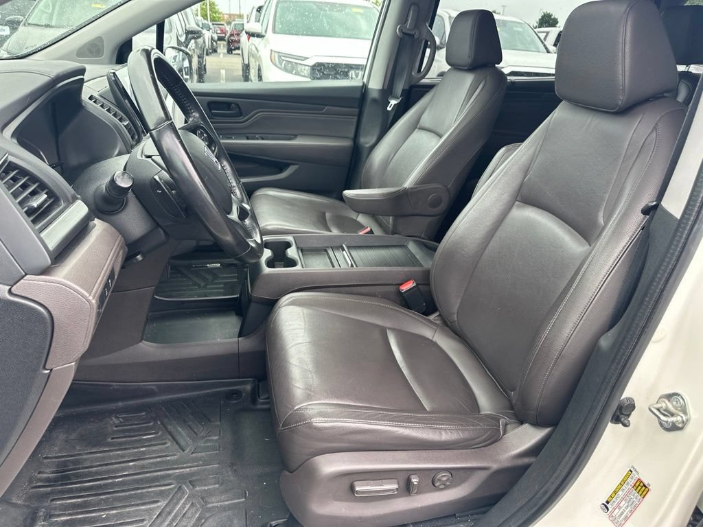 Used 2018 Honda Odyssey Touring image 17