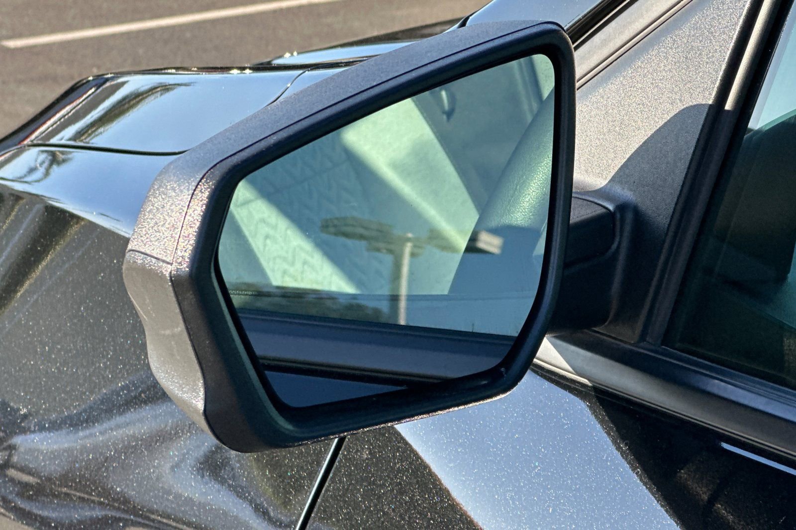 Used 2024 Chevrolet Equinox LS image 51