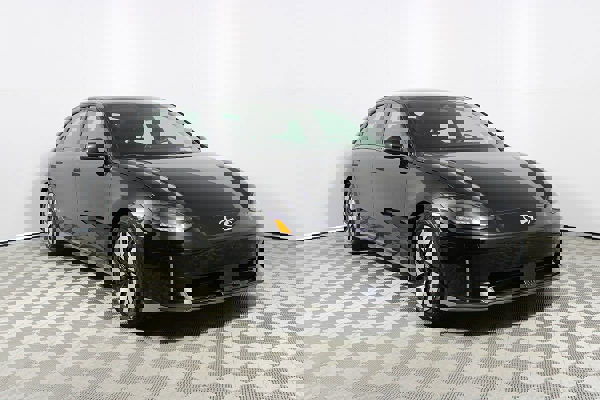 Used 2024 Hyundai Ioniq 6 SE image 23