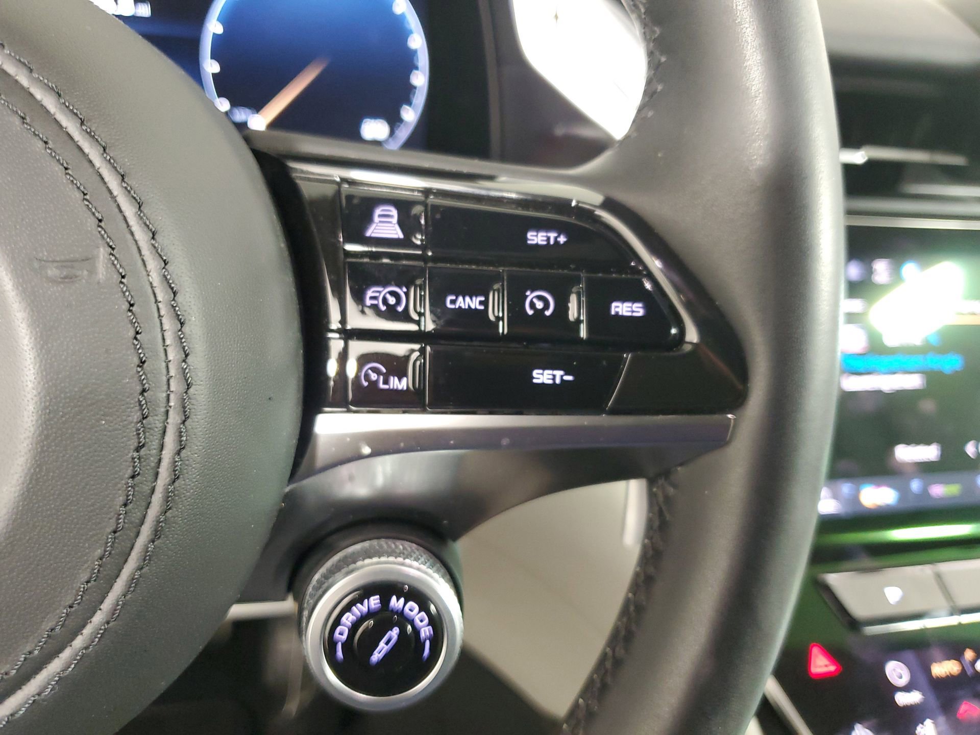 Used 2025 Maserati GranCabrio Modena image 38