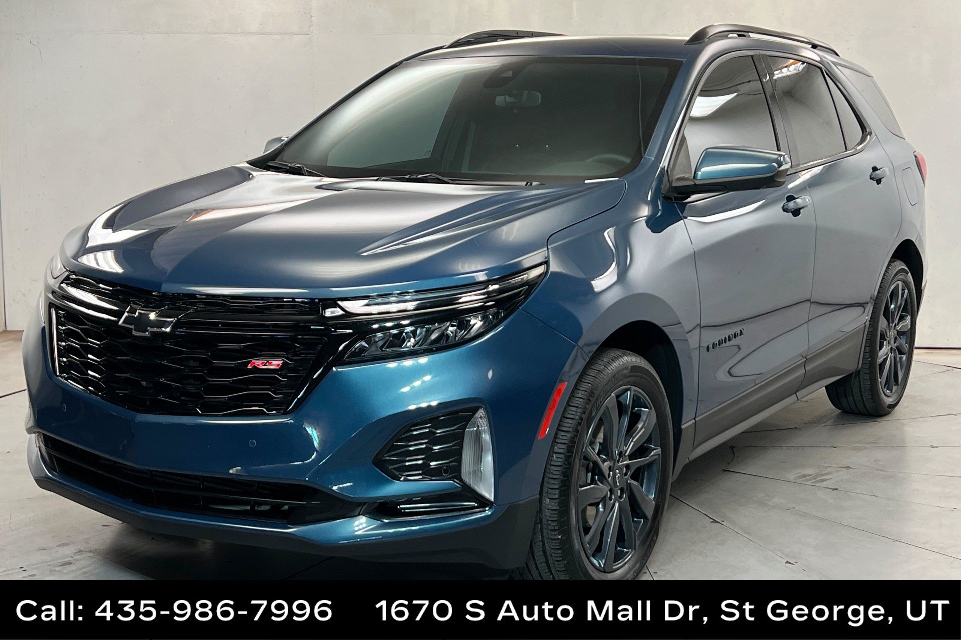 Used 2024 Chevrolet Equinox RS FWD image 1