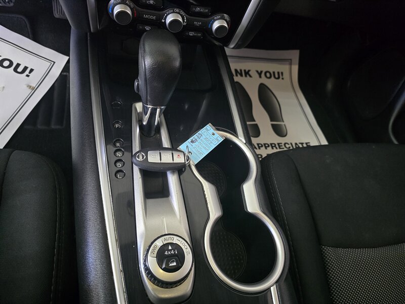 Used 2019 Nissan Pathfinder SV AWD/4WD image 23