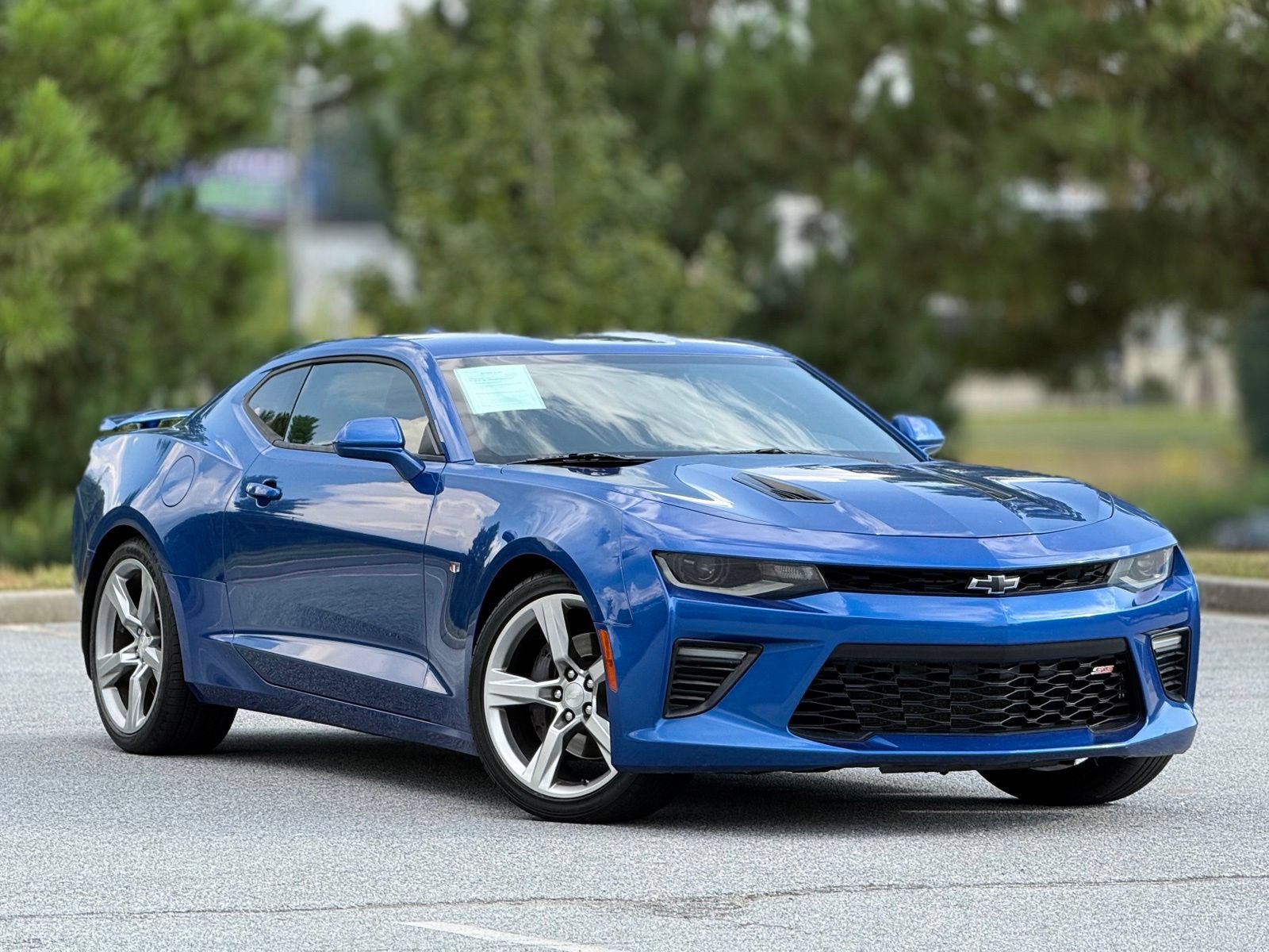 Used 2018 Chevrolet Camaro SS RWD image 13