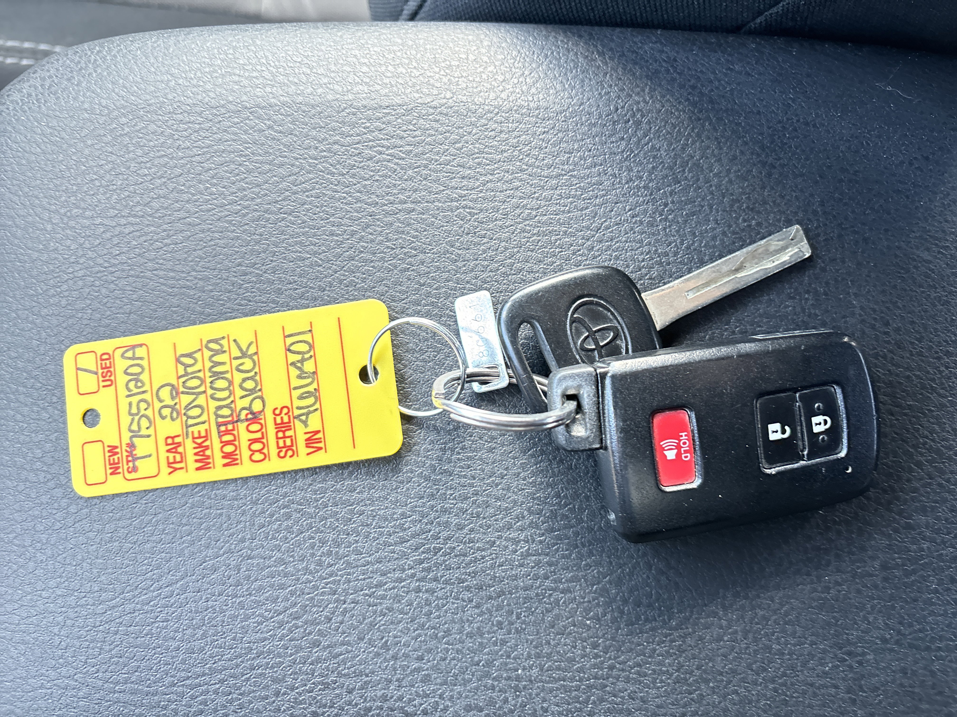 Used 2022 Toyota Tacoma TRD Sport image 27