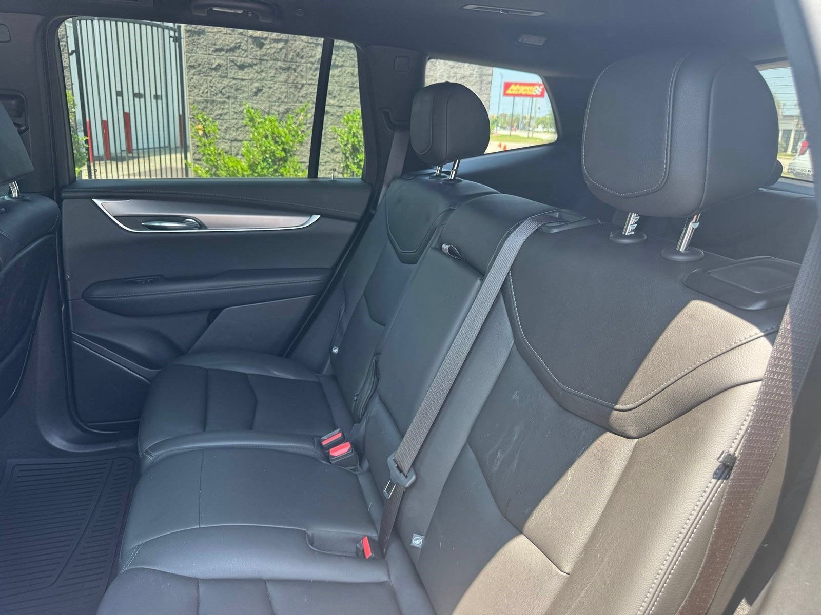 Certified 2024 Cadillac XT6 Luxury FWD image 23