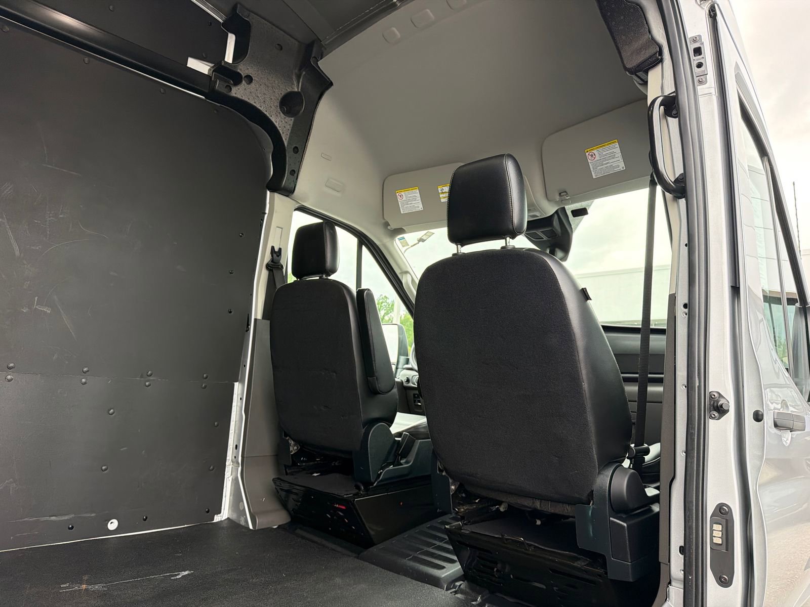Used 2023 Ford Transit 250 148 High Roof Extended w/ Load Area Protection Package RWD image 13
