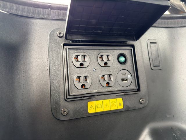 Used 2023 Ford F150 Lightning Lariat w/ Equipment Group 511A High image 17