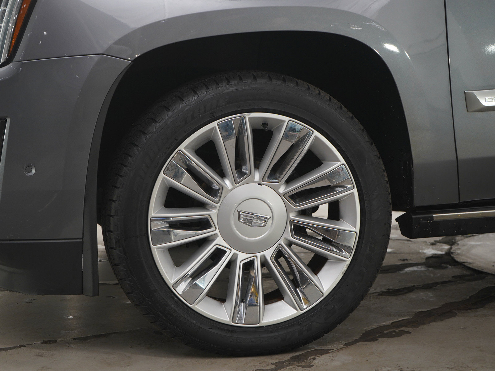 Used 2019 Cadillac Escalade Platinum AWD/4WD image 33