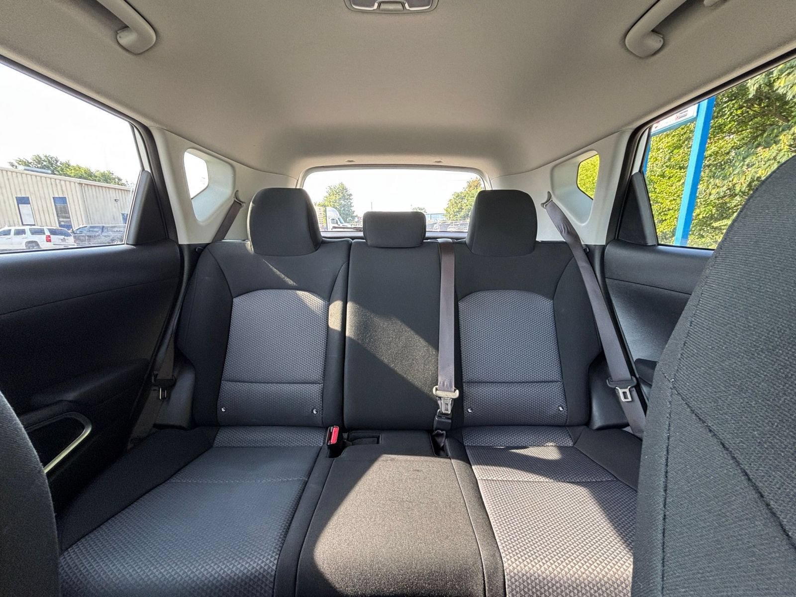 Used 2025 Kia Soul LX w/ LX Technology Package FWD image 31
