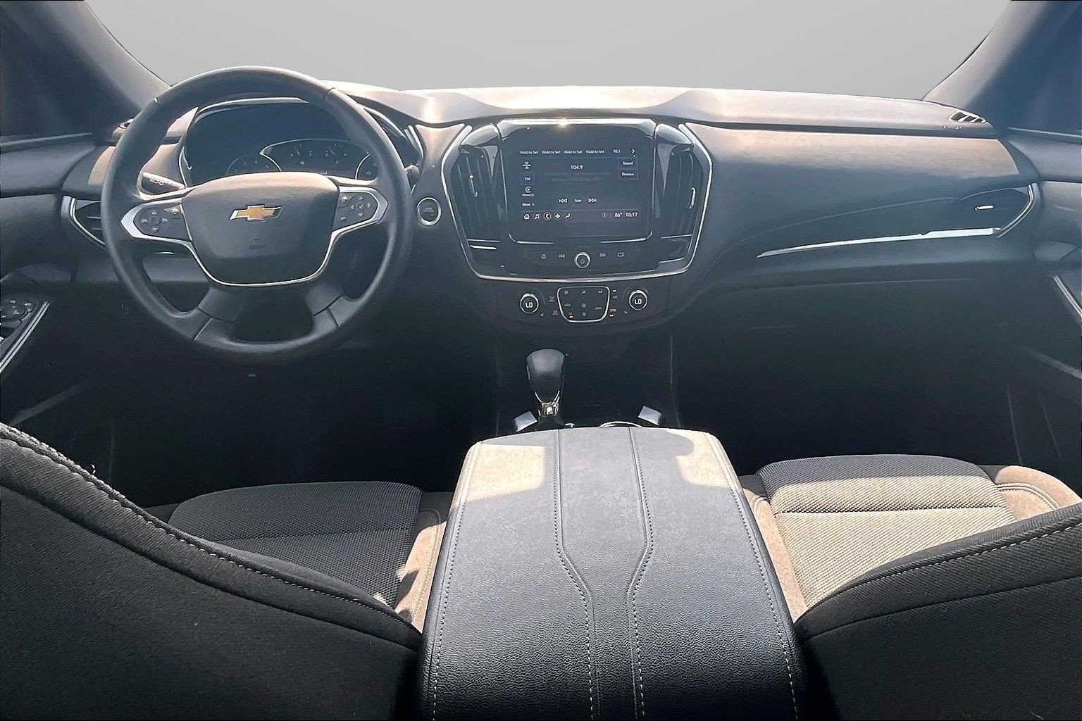 Used 2023 Chevrolet Traverse LT AWD/4WD image 14