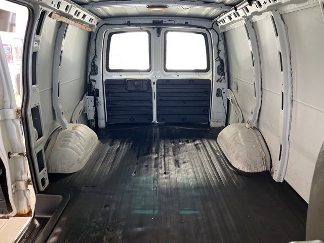 Used 2011 Chevrolet Express 1500 image 14