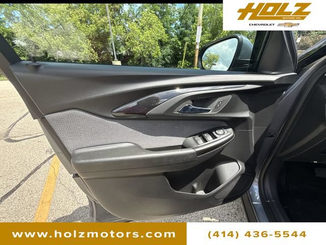 Used 2022 Chevrolet TrailBlazer LT w/ Convenience Package AWD/4WD image 21