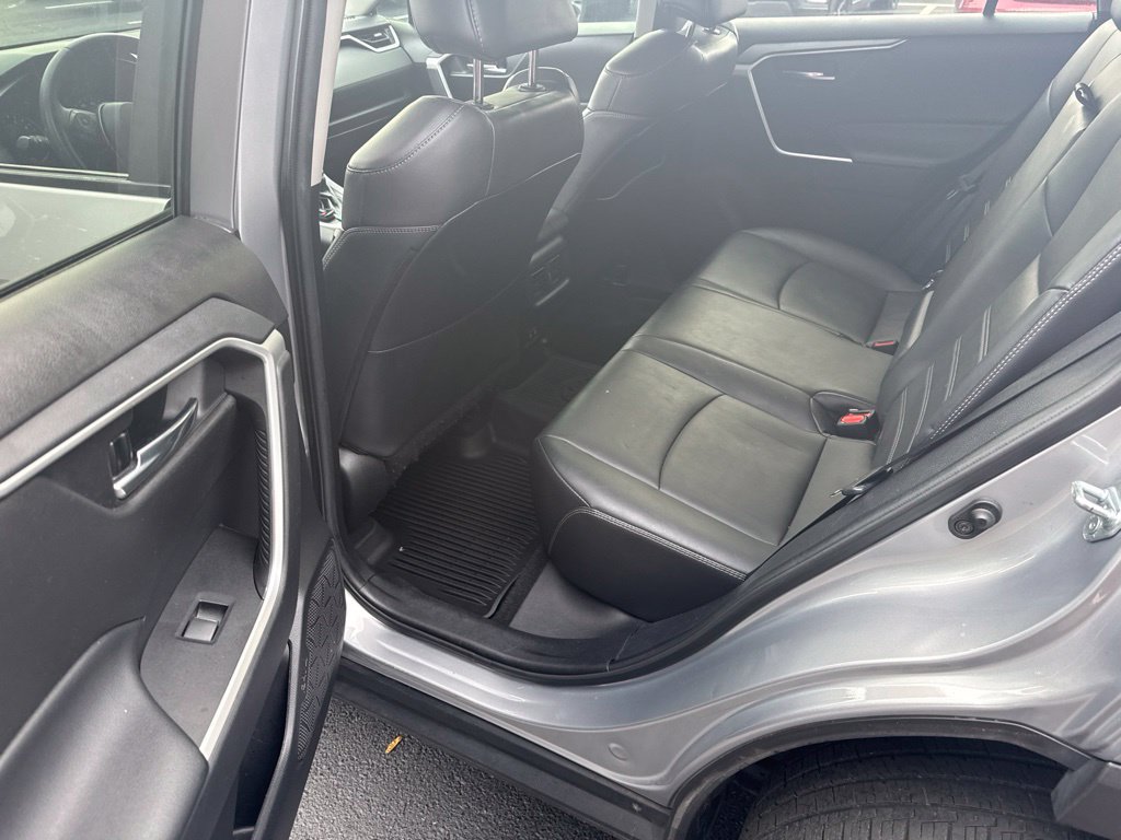 Used 2021 Toyota RAV4 XLE Premium FWD image 13