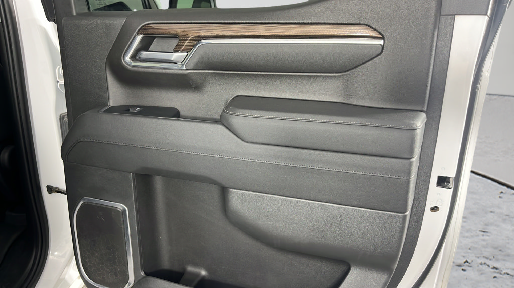 Used 2023 Chevrolet Silverado 1500 RST AWD/4WD image 19