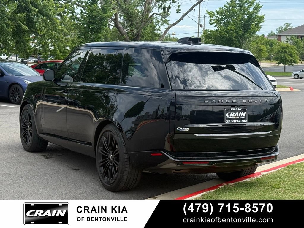 Used 2025 Land Rover Range Rover Long Wheelbase SE AWD/4WD image 5