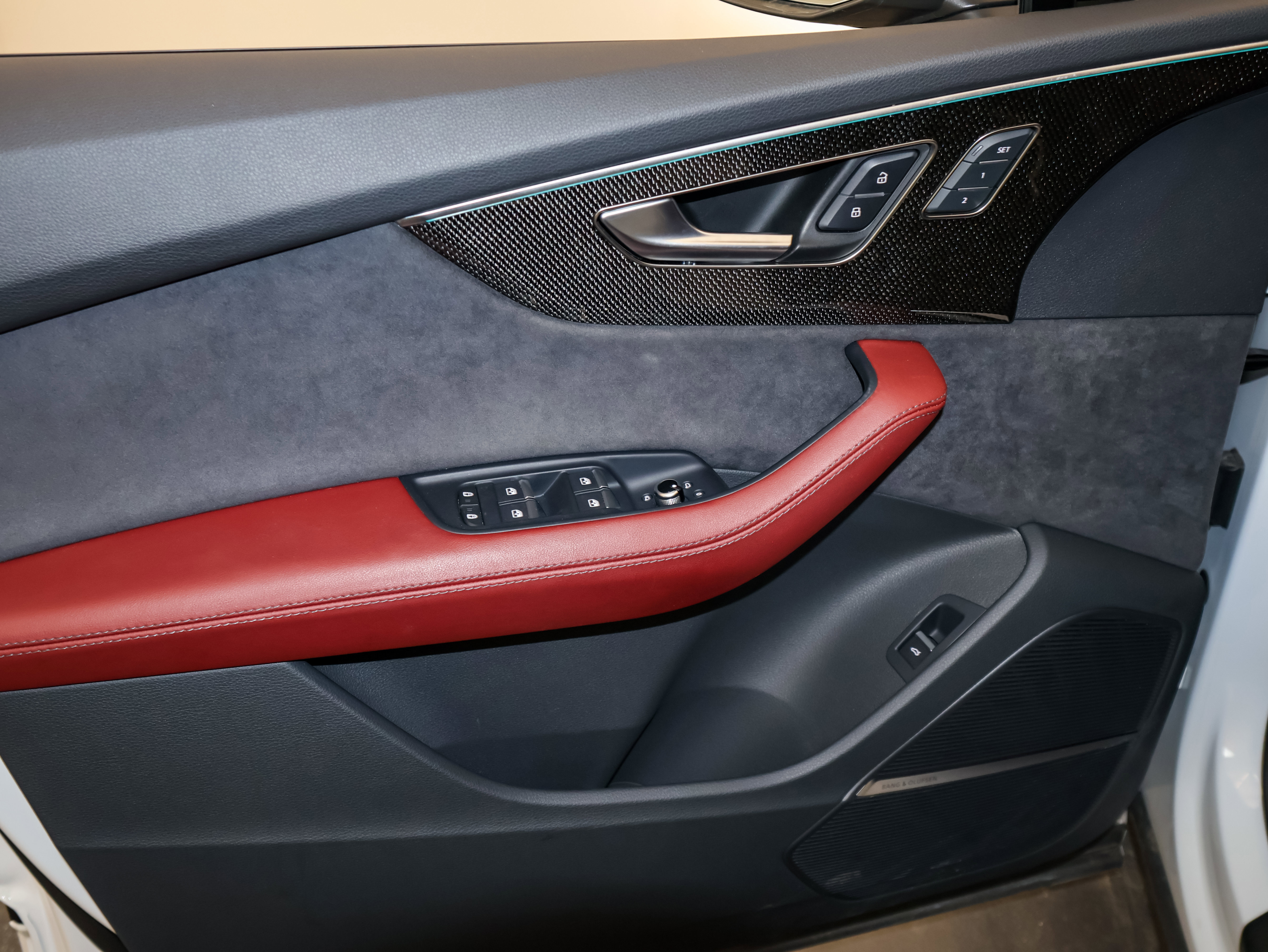 Used 2024 Audi SQ7 Premium Plus w/ Executive Package image 18