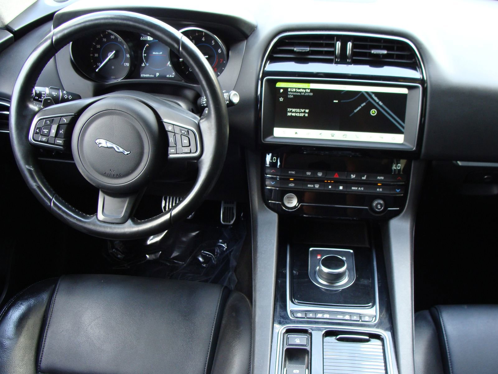 Used 2019 Jaguar F-PACE Premium AWD/4WD image 9