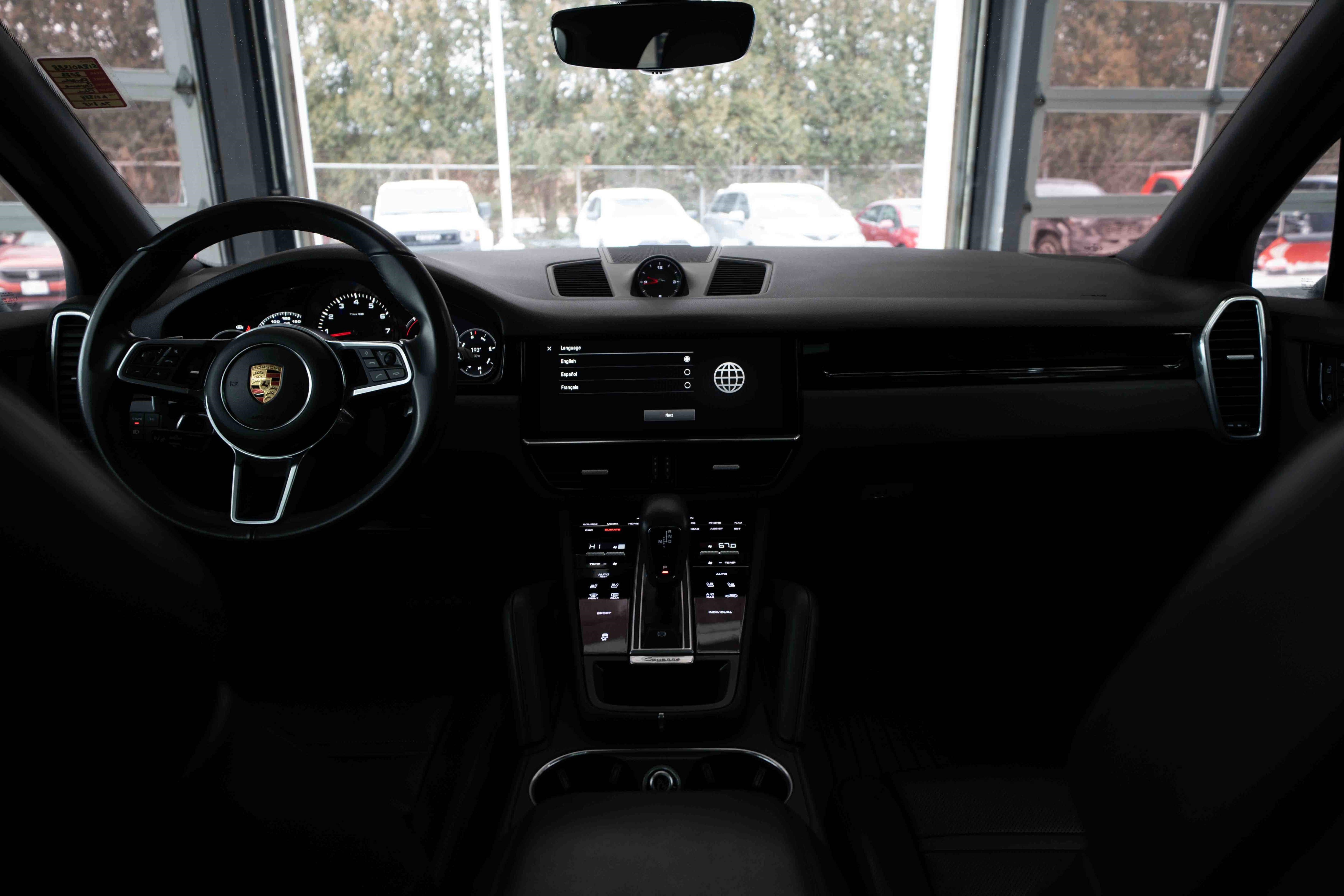 Used 2023 Porsche Cayenne image 20