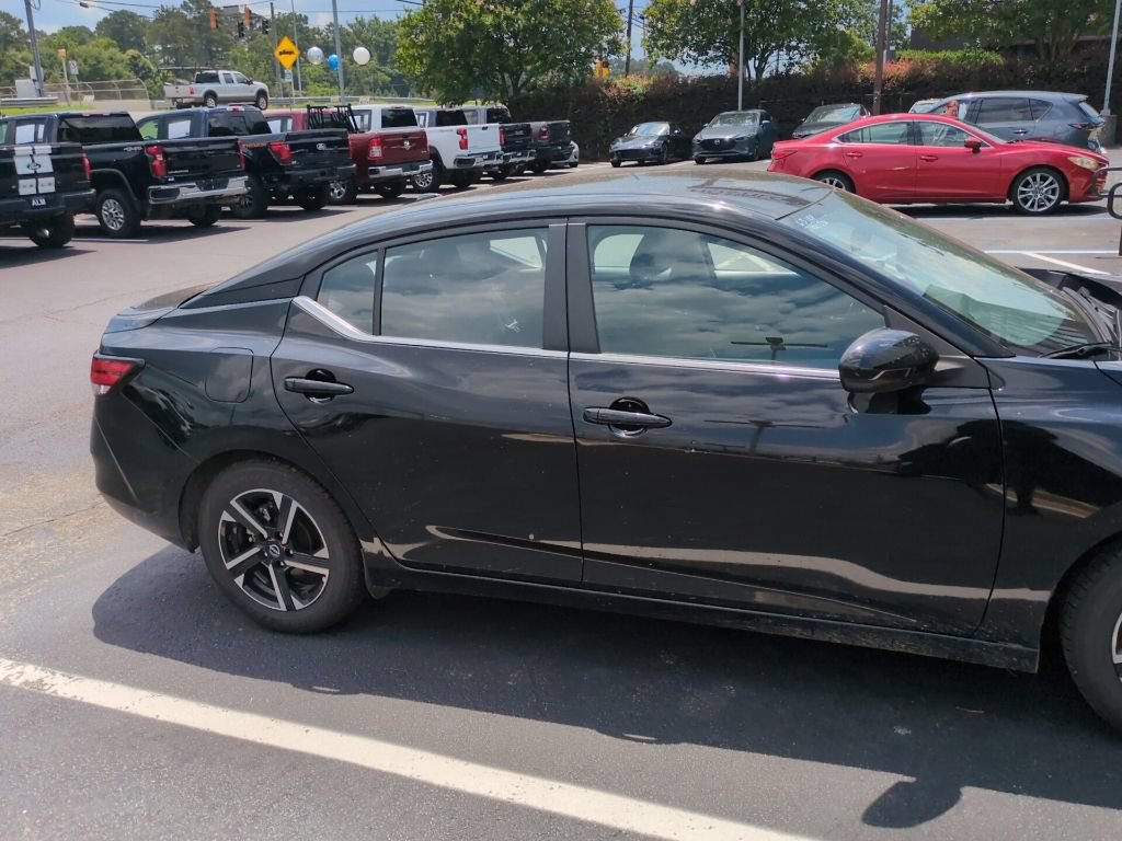 Used 2024 Nissan Sentra SV FWD image 4