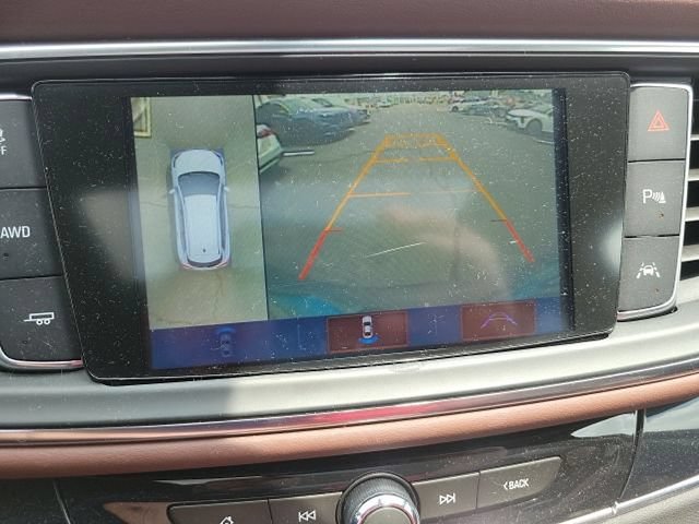 Used 2018 Buick Enclave Avenir w/ Avenir Technology Package AWD/4WD image 20