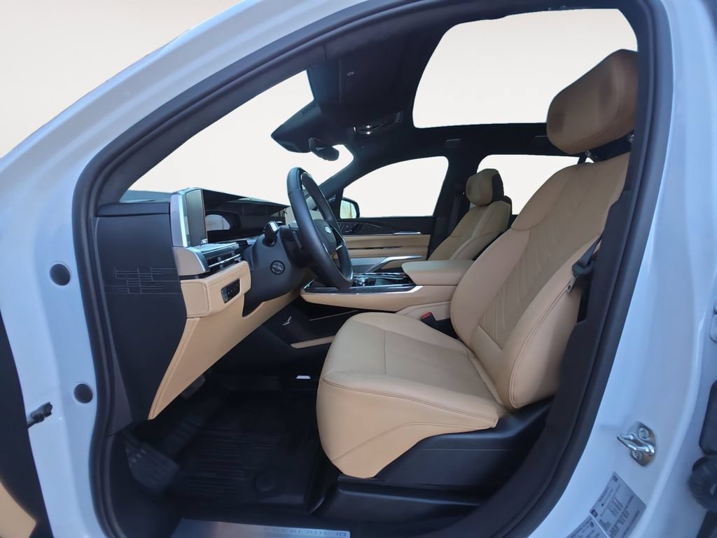 Used 2025 Cadillac Escalade IQ Sport 2 AWD/4WD image 9