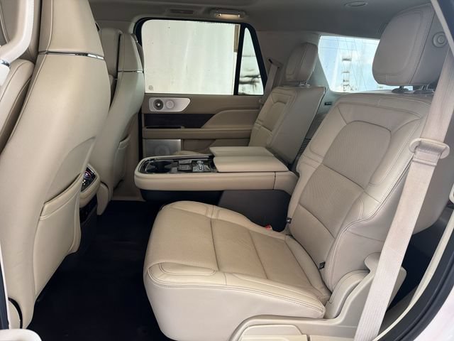Used 2019 Lincoln Navigator Reserve AWD/4WD image 24