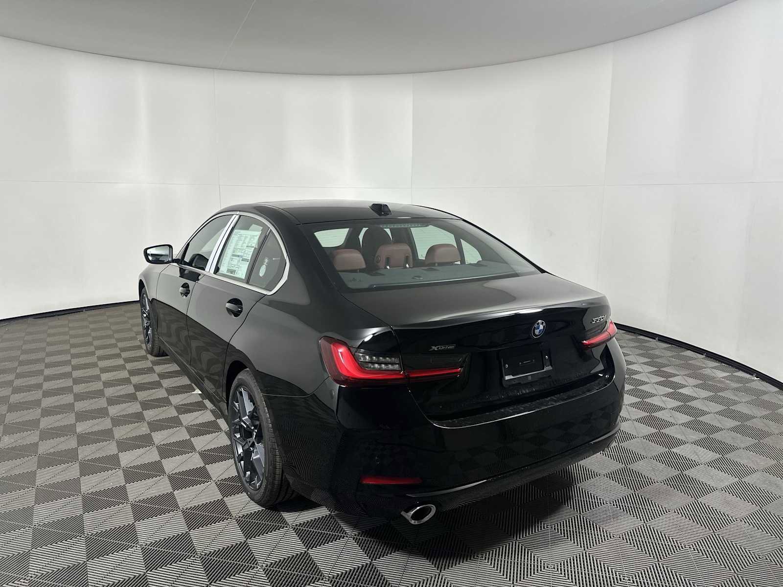 New 2026 BMW 330i xDrive Sedan w/ Convenience Package image 3