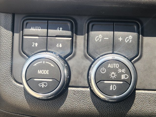 Used 2025 GMC Yukon AT4 Ultimate AWD/4WD image 20