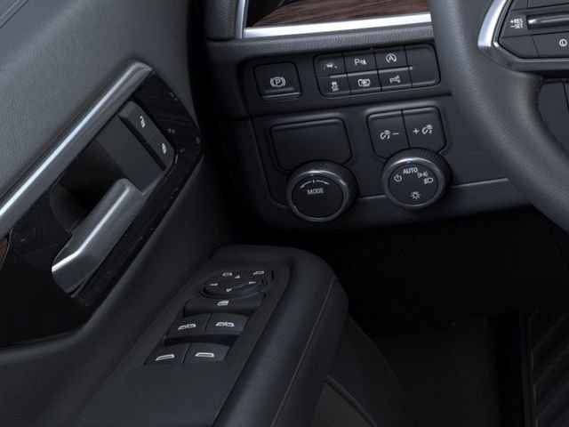 New 2026 Chevrolet Suburban LS image 22