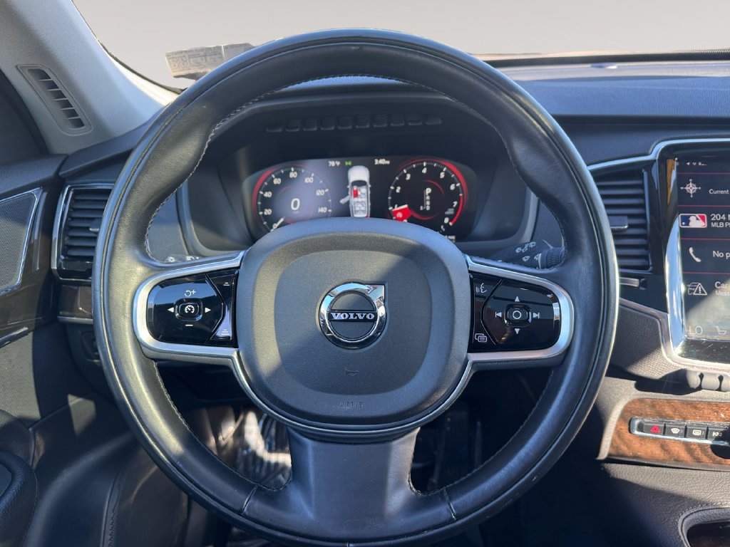 Used 2018 Volvo XC90 T6 Momentum w/ Convenience Package AWD/4WD image 12