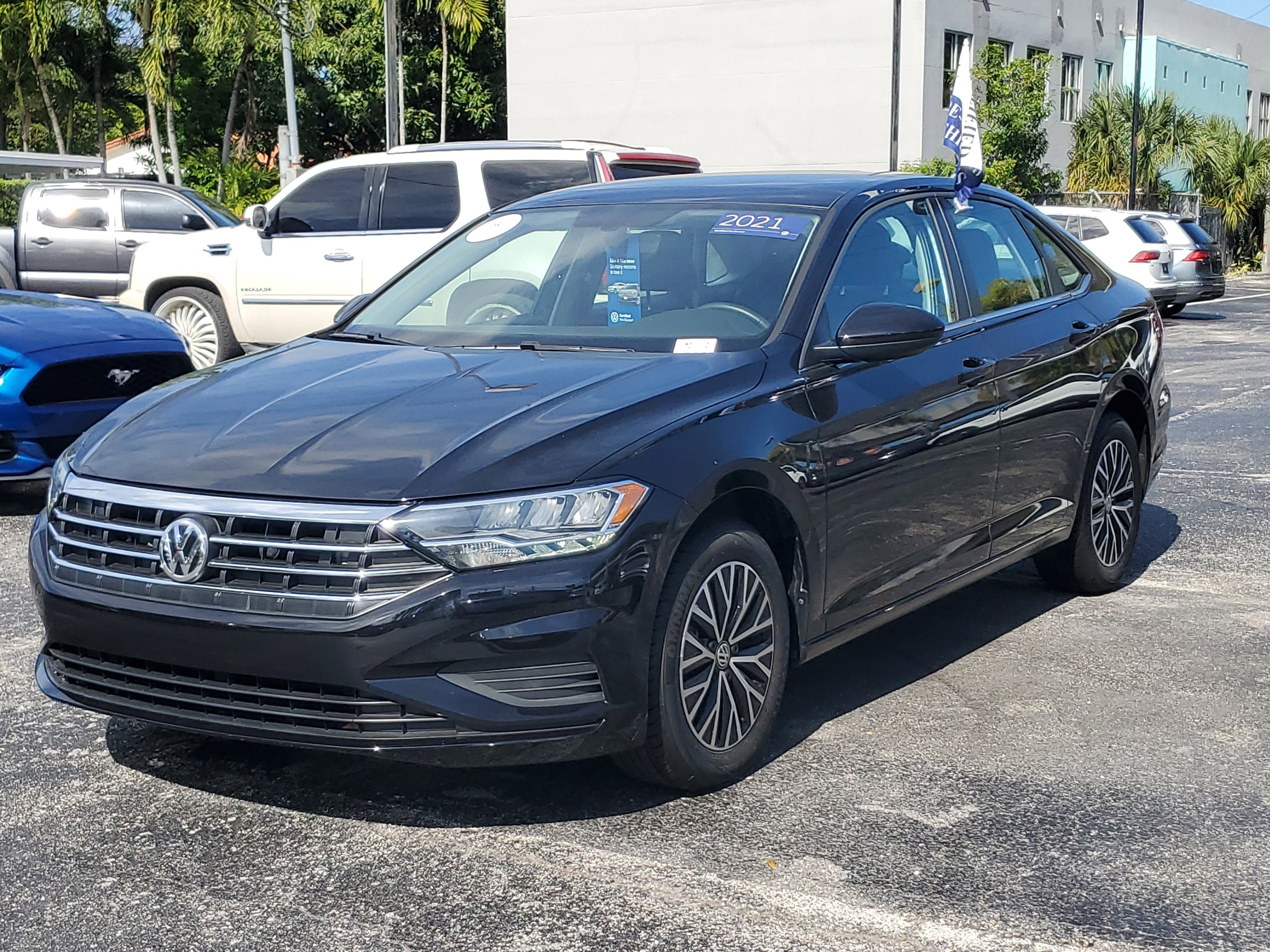 Certified 2021 Volkswagen Jetta SE image 31