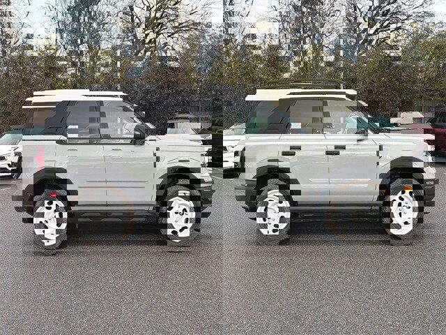 Used 2024 Ford Bronco Sport Heritage w/ Heritage Convenience Package image 2