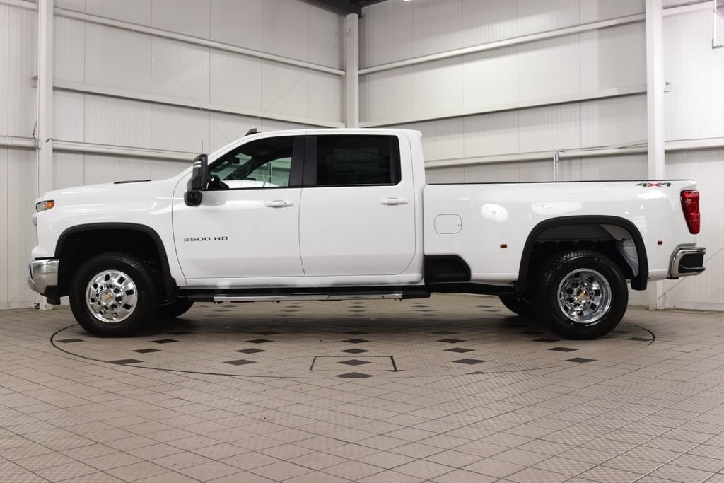 New 2026 Chevrolet Silverado 3500 LT w/ All Star Edition AWD/4WD image 4