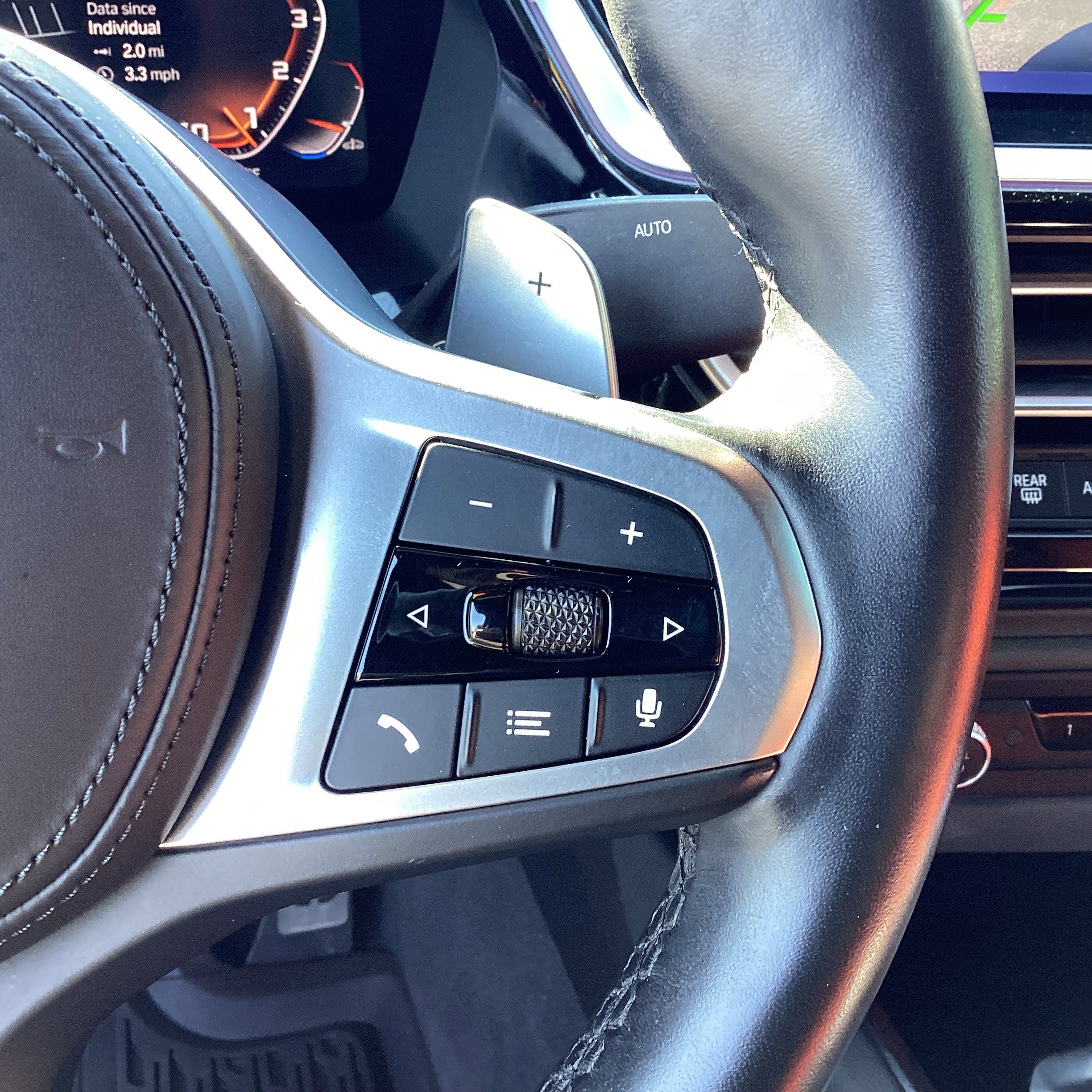 Used 2024 BMW Z4 M40i w/ Premium Package image 25