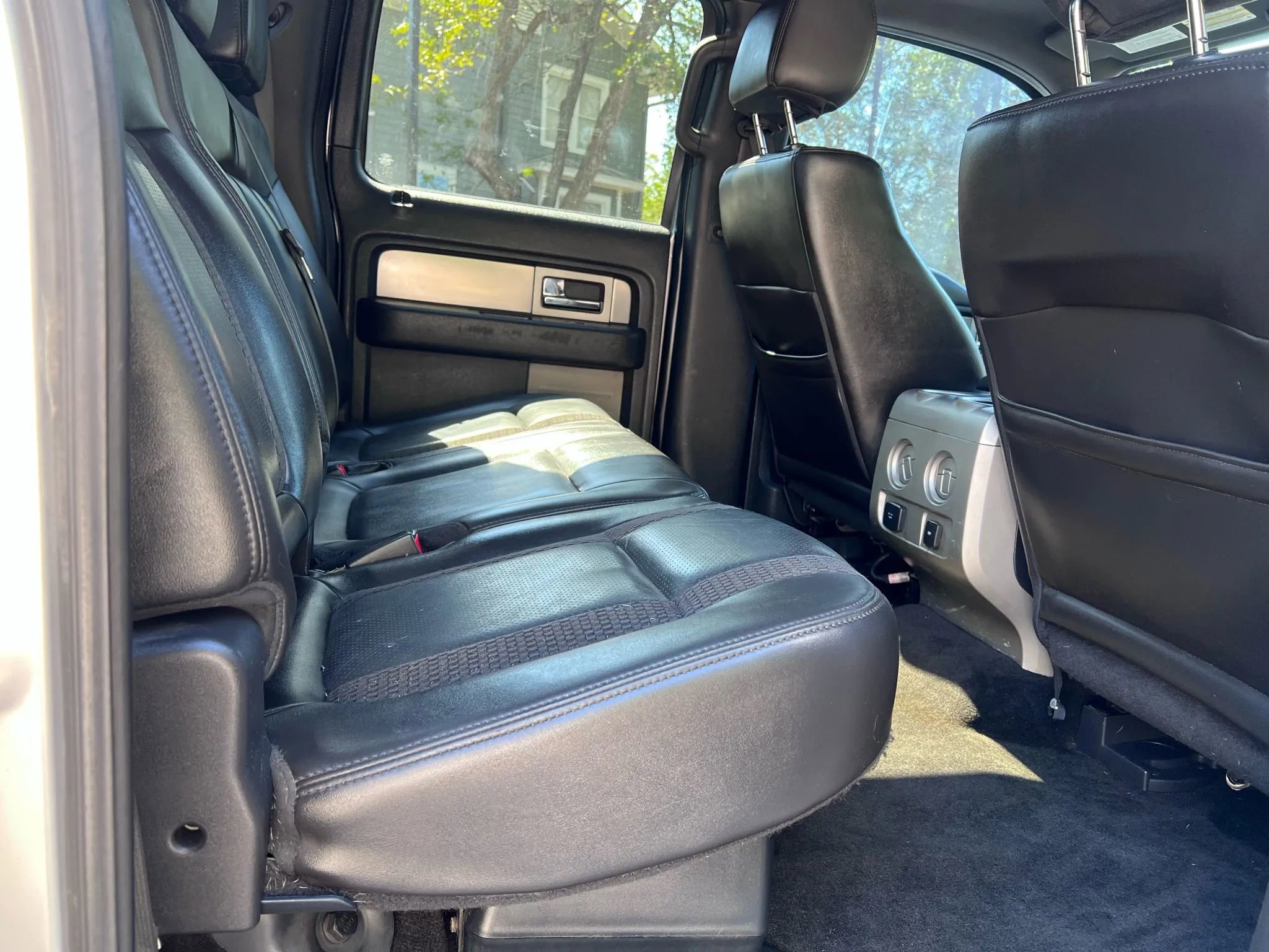 Used 2013 Ford F150 Raptor w/ Luxury Equipment Group image 11