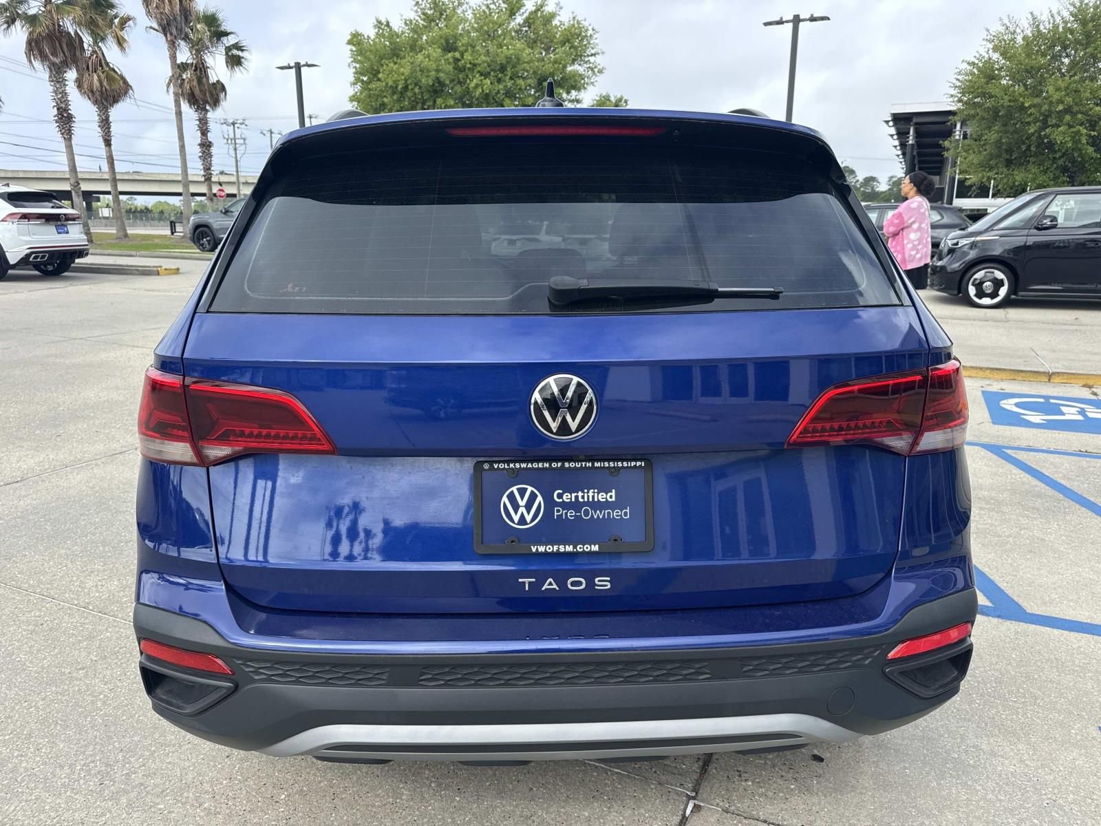 Used 2023 Volkswagen Taos S image 6