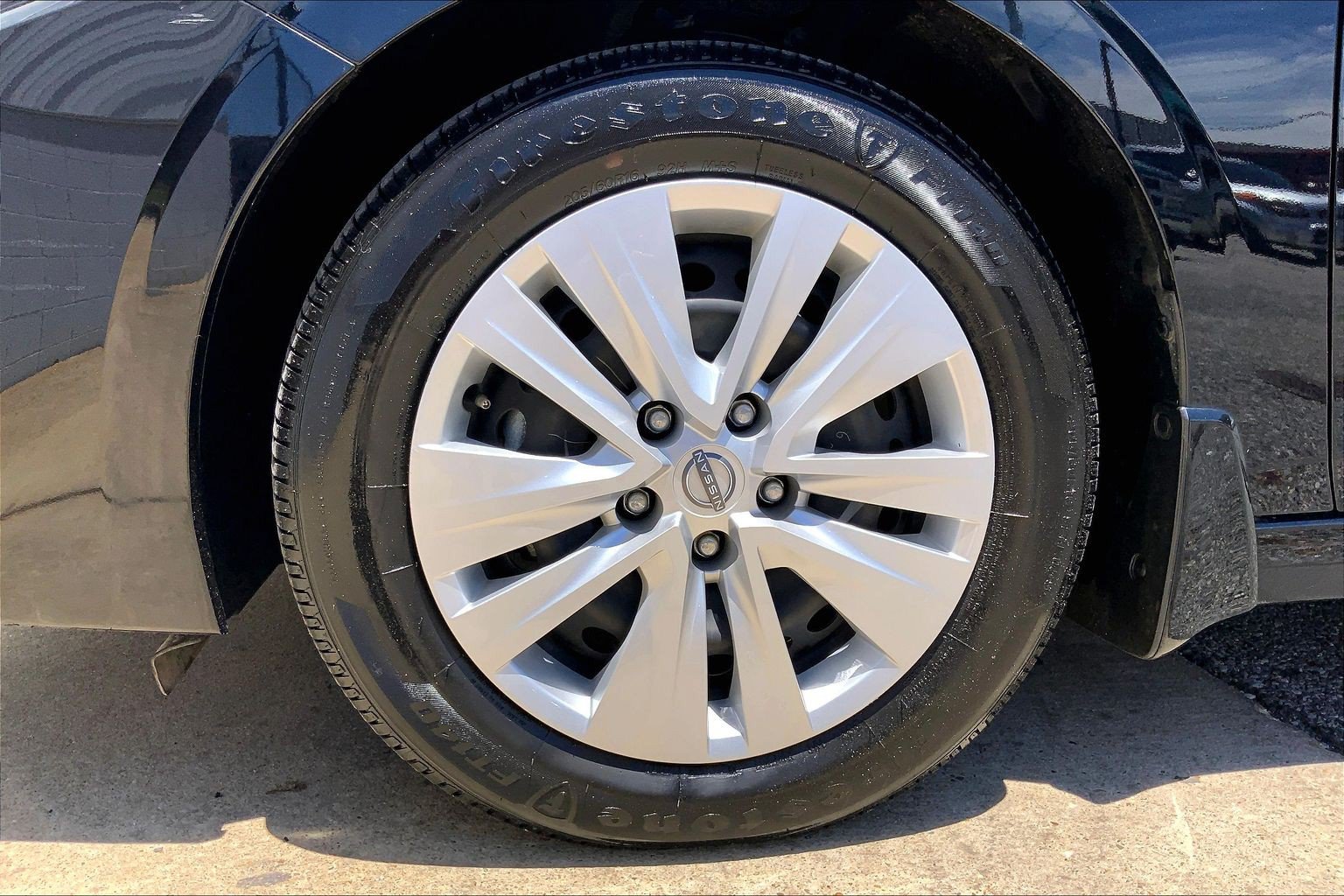Used 2025 Nissan Sentra S FWD image 11