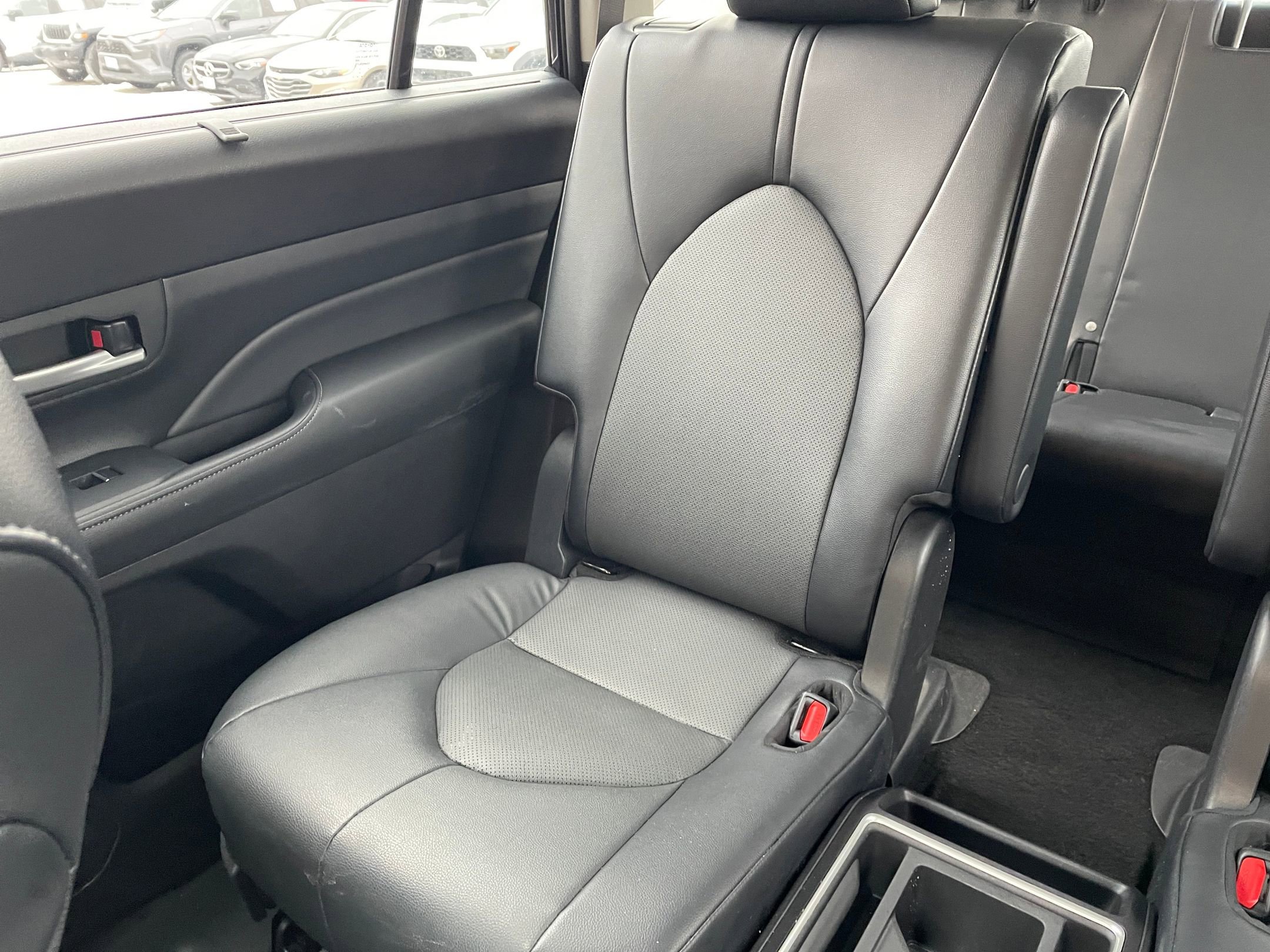 Used 2025 Toyota Grand Highlander FWD image 41