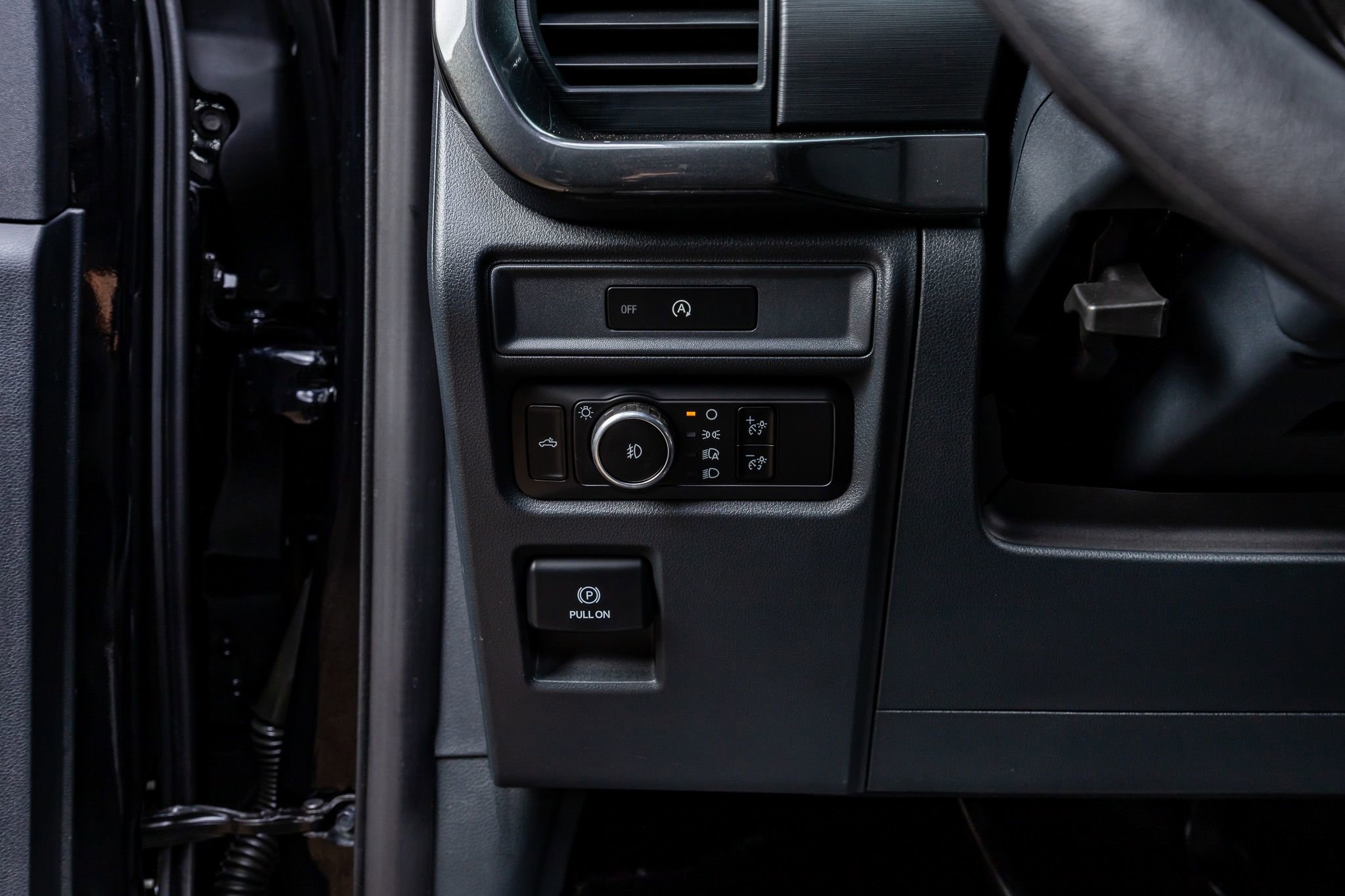 Used 2025 Ford F150 STX w/ Equipment Group 200A image 21