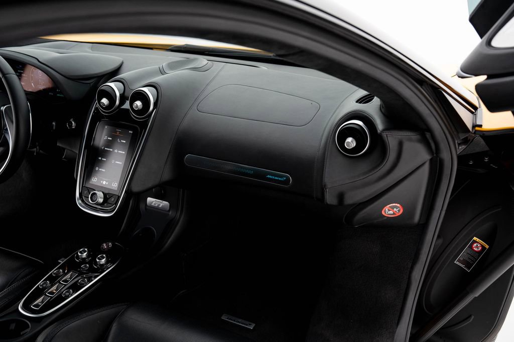 Used 2023 McLaren GT image 26