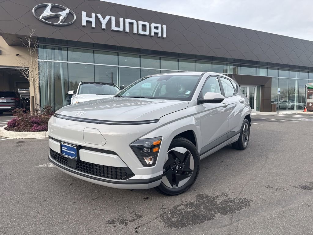 Certified 2024 Hyundai Kona SE image 2